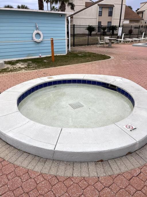 Lazy Palm 4 Pools Short Walk To Beach! Sleeps 5! Panama City Beach Exterior foto