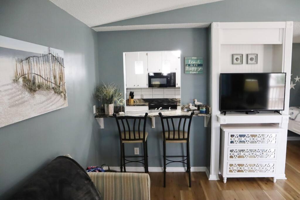 Lazy Palm 4 Pools Short Walk To Beach! Sleeps 5! Panama City Beach Exterior foto